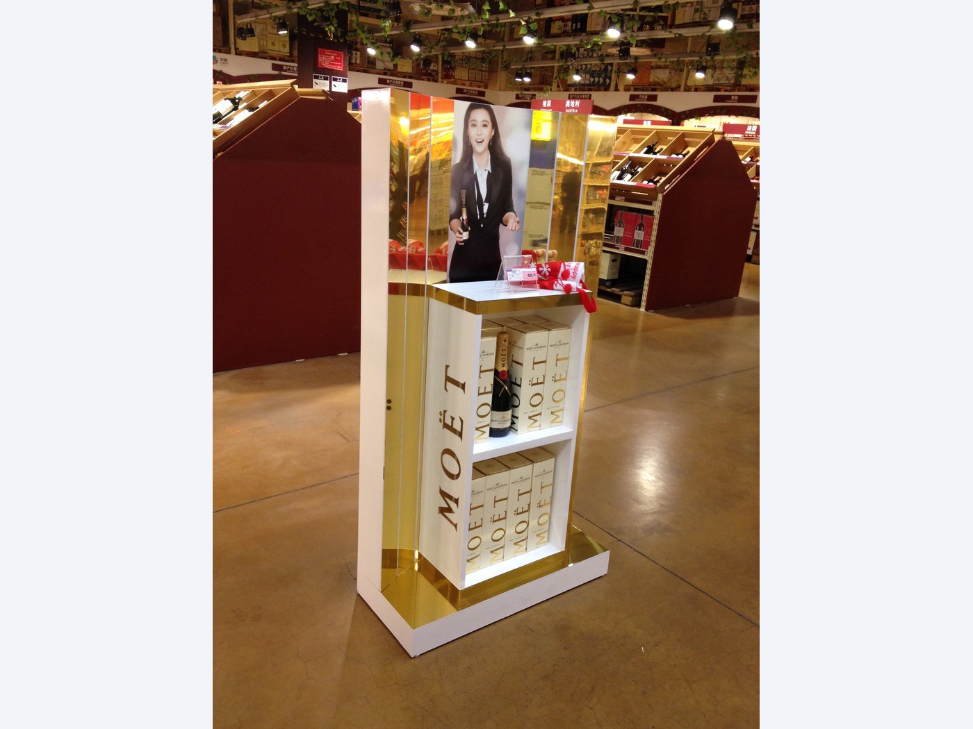 Champagne tasting counter