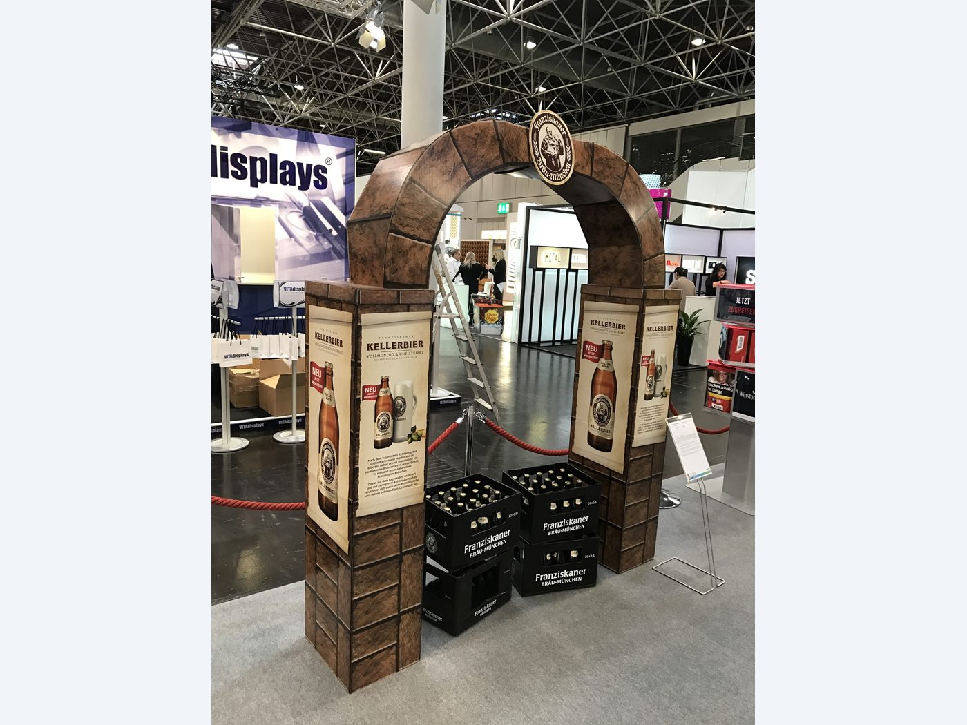 Brick-arch beer display